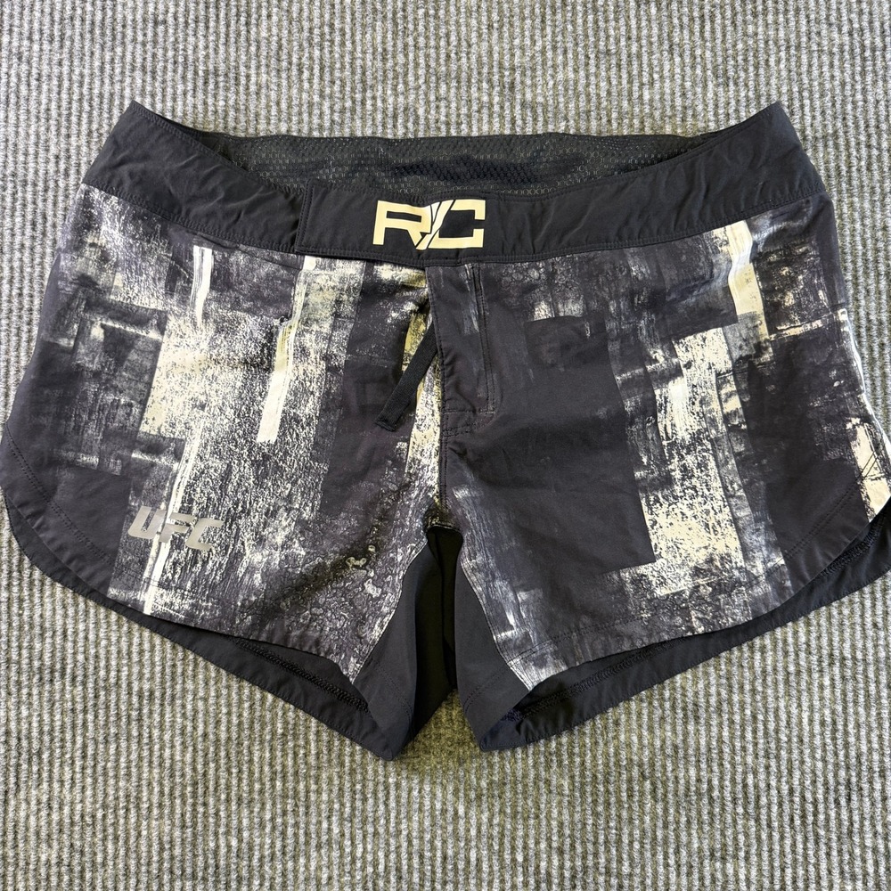 REEBOK UFC COMBAT TRAINING SHORTS SIZE 30 BLACK WHITE GRAPHIC POLYESTER BLEND